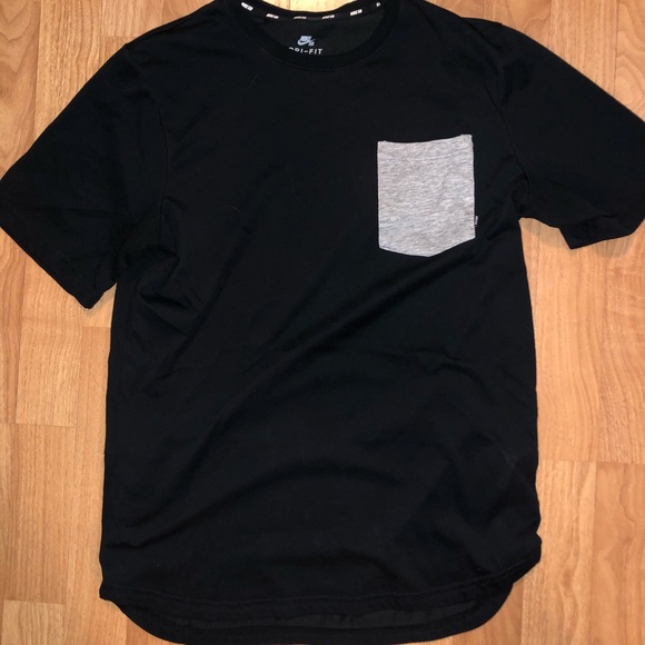 nike sb pocket tee
